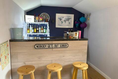 Bar/ Office/ Work-Space or Storage