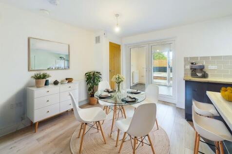 Dining Area (Virtually Furnished)