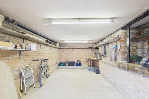 Rear of Garage/Workshop