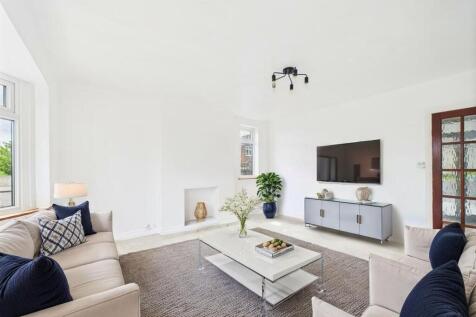 Lounge (Virtually Furnished)
