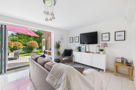 Sitting/Dining Room