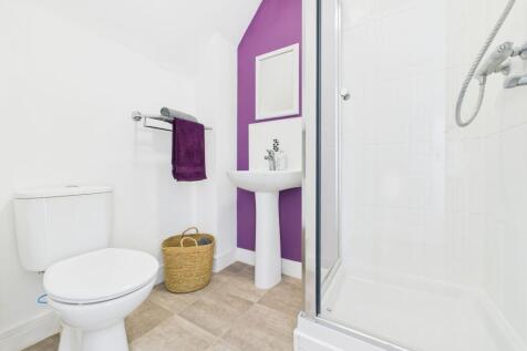 En-suite (Bedroom Two)