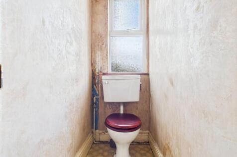 Upstairs WC