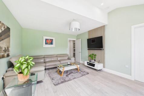Sitting Room/Ground Floor Bedroom