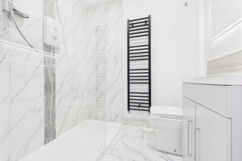 En-suite (Bedroom One)