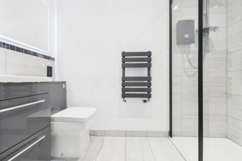 En-suite (Bedroom Two)