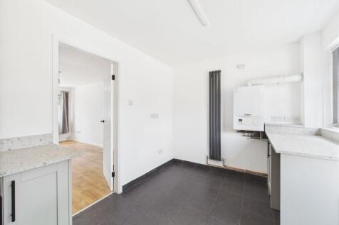 Dining/Kitchen