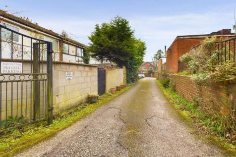Private Drive to Garages