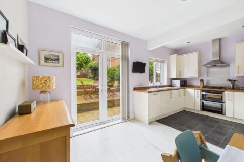 Dining/Kitchen