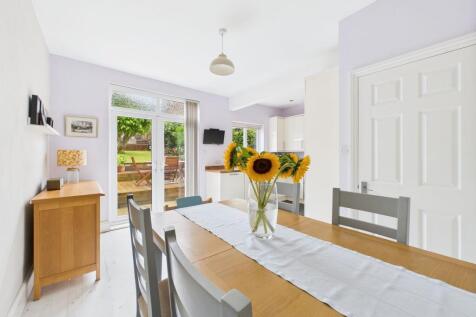 Dining/Kitchen