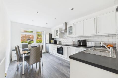 Dining/Kitchen