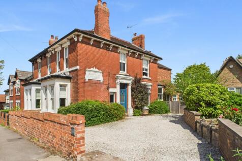 Frontage and Driveway
