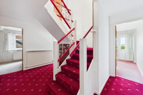 Basement Level Accomodation