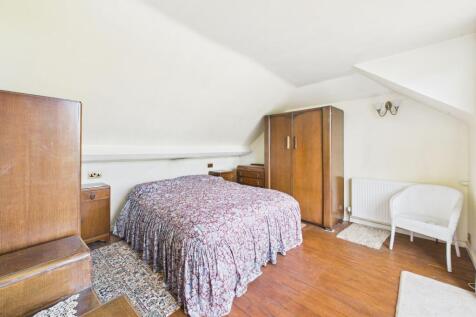 Bedroom One (First Floor)