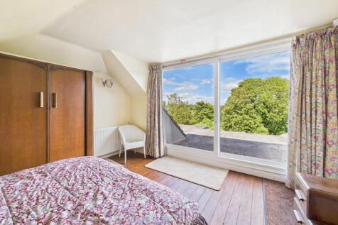 Bedroom One (First Floor)