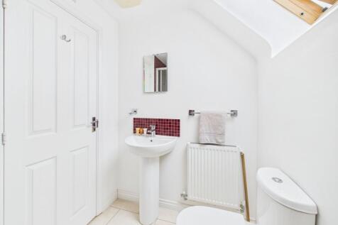 Shower Room (Second Floor)