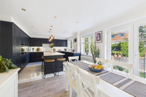Dining/Kitchen