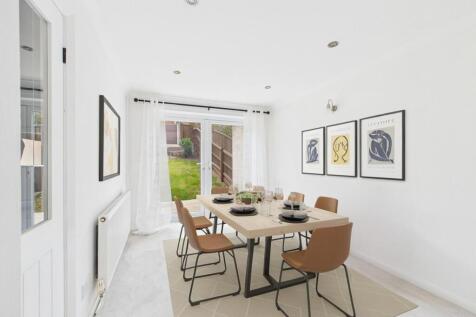 Dining Room (Virtually Furnished)