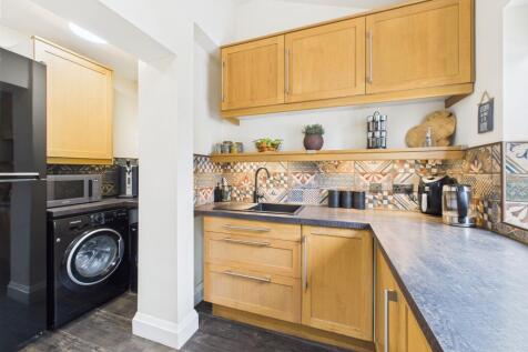 Kitchen/Utility Room