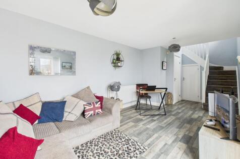 Sitting Room/Bedroom Five (Lower Ground Floor)