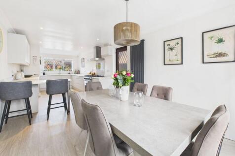 Dining/Kitchen