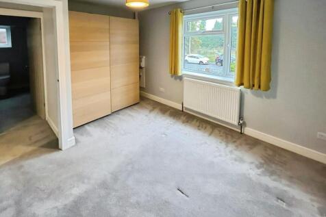 300c50a2-IMG-2025...