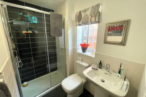 ENSUITE.jpg