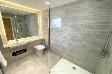 ENSUITE.jpg