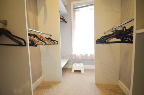 Walk-In Wardrobe