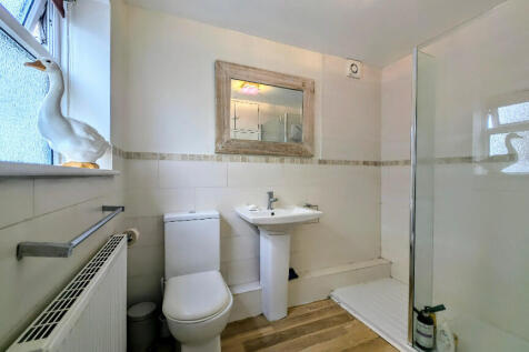 Annexe Shower Rm