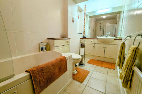 Ground Fl. Bathroom