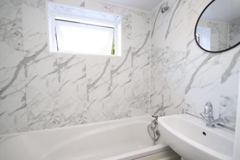 Flat Bathroom