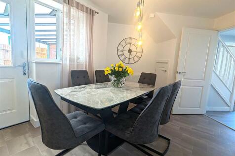 Kitchen diner