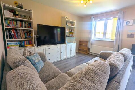 Living &amp; Dining Room