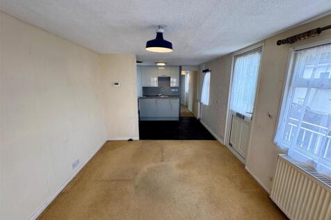Kitchen / Living Room