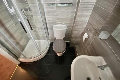 Master En-Suite