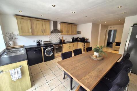 Family Kitchen