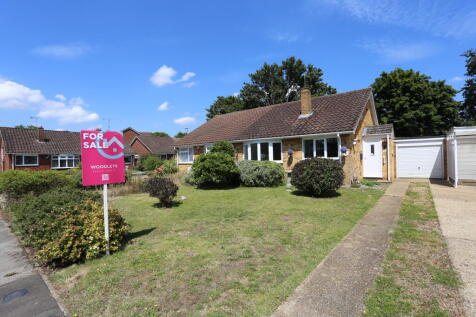 2 bedroom Semi Detached Bungalow for sale
