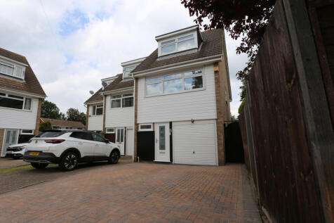 3 Bedroom Town House