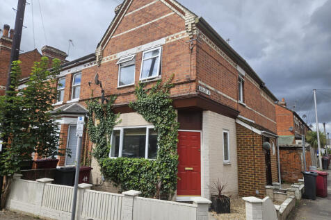 1 bedroom Ground Floor Flat