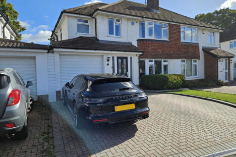 4 bed semi-detached house for sale Repton Road, E