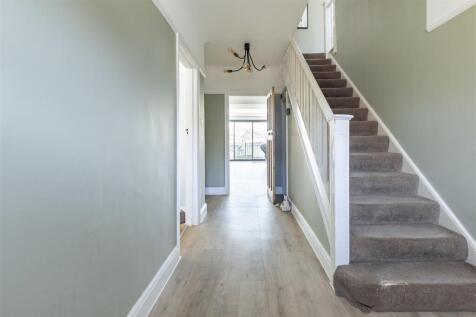 22 Crows Rd (3).jpg