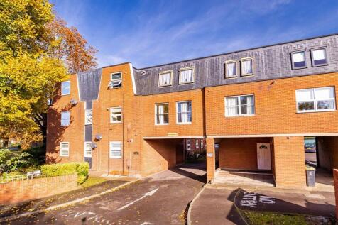 5 Redgrove House  (2).jpg