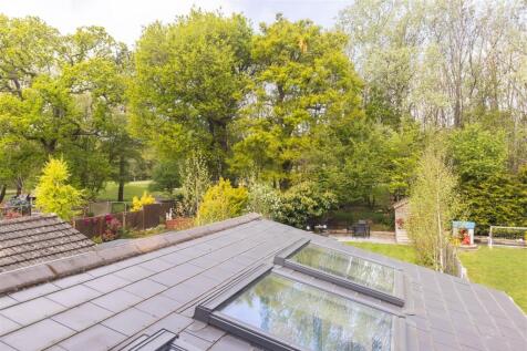 17 Woodland Way (43).jpg