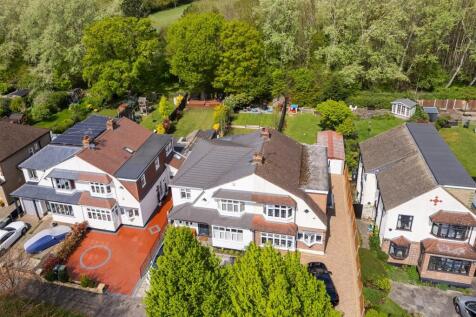 17 Woodland Way aerial  (5).jpg