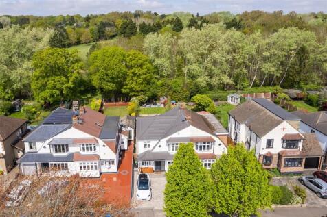 17 Woodland Way aerial  (4).jpg