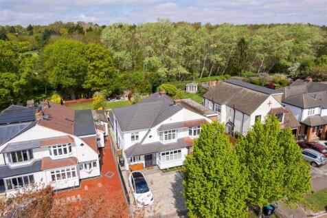 17 Woodland Way aerial  (3).jpg
