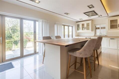 30B Blackacre Road Theydon Bois, Essex, CM16 7LU (