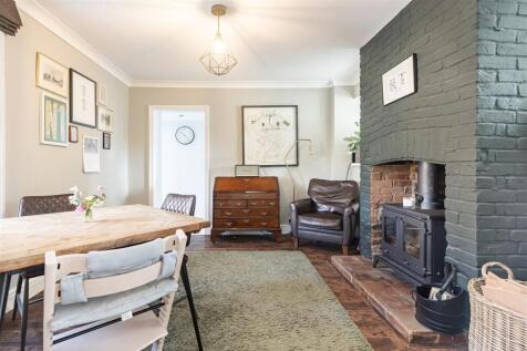 13 Church Hill  (10).jpg