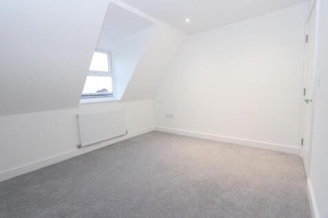 Oaktree Court 4